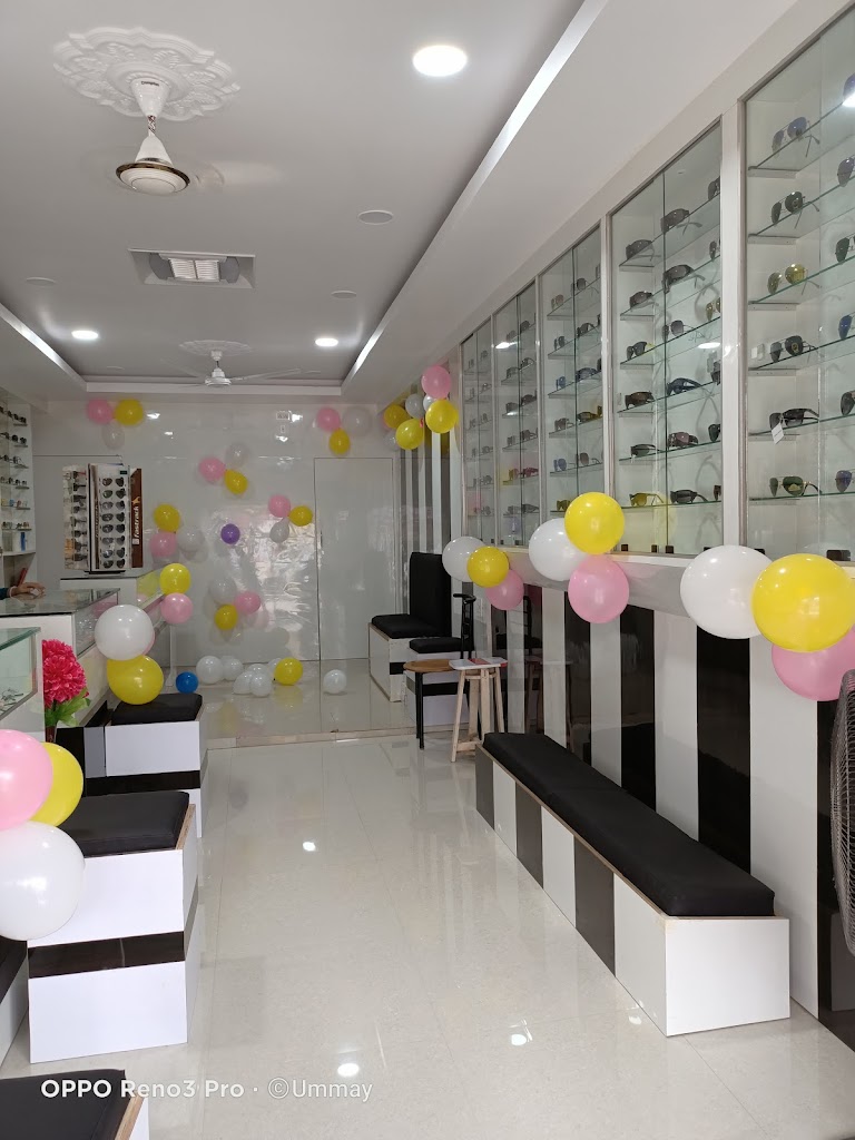 Optical Palace