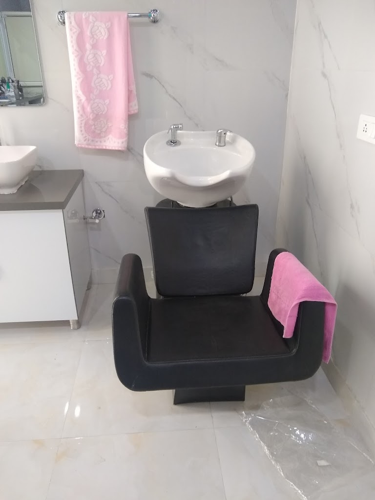 Kumkum Beauty Parlour