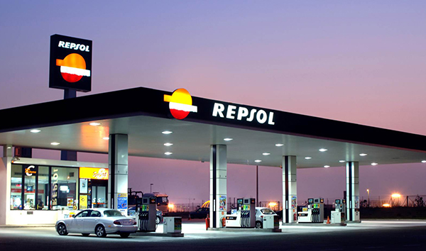 Estacion de Servicio Repsol — Exterior