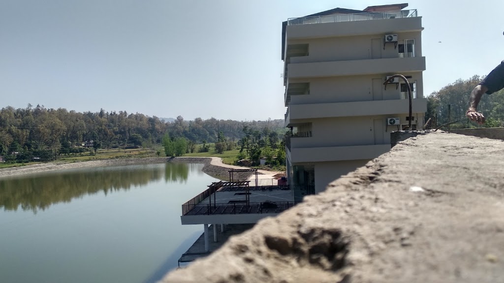 Lake View Resort