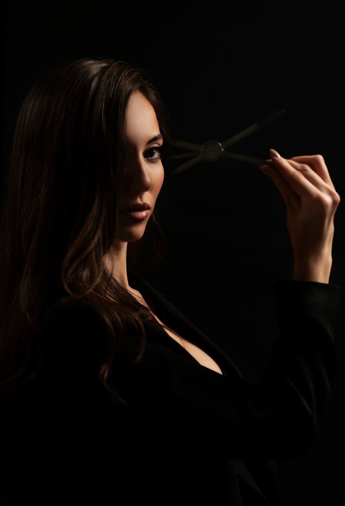 Maria Segura Brows artist