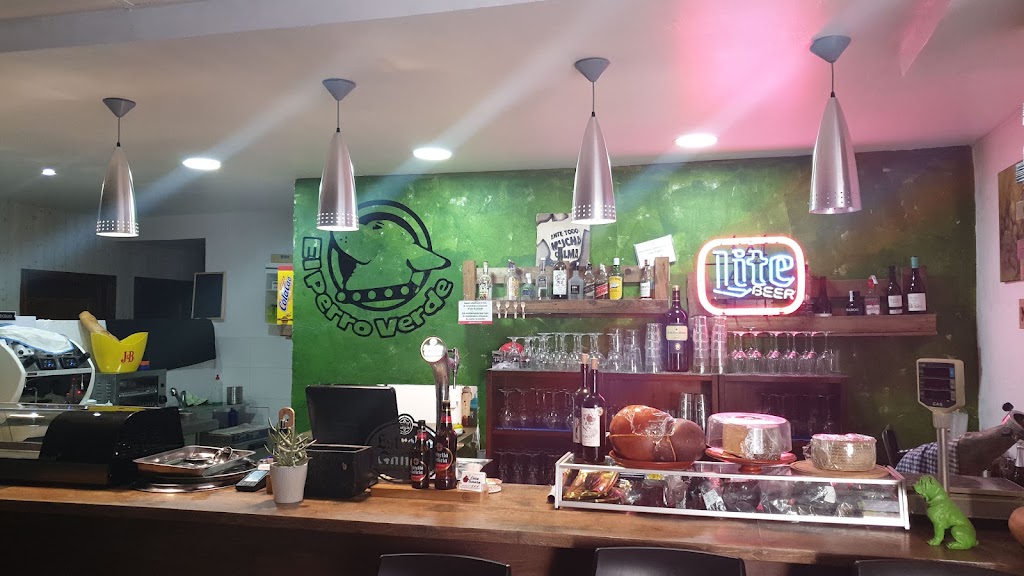 El Perro Verde — Ambiente