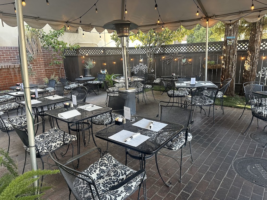 Photo of Toni's Courtyard Cafe