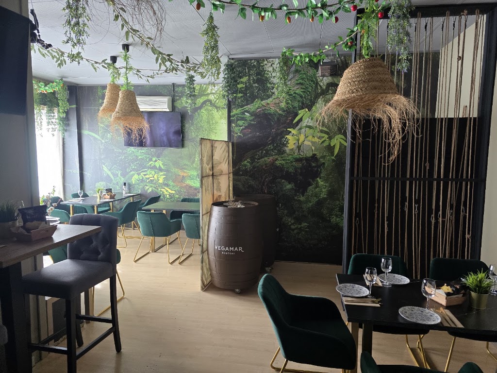 Restaurant ORUM lounge & cocktail Alcoy — Ambiente