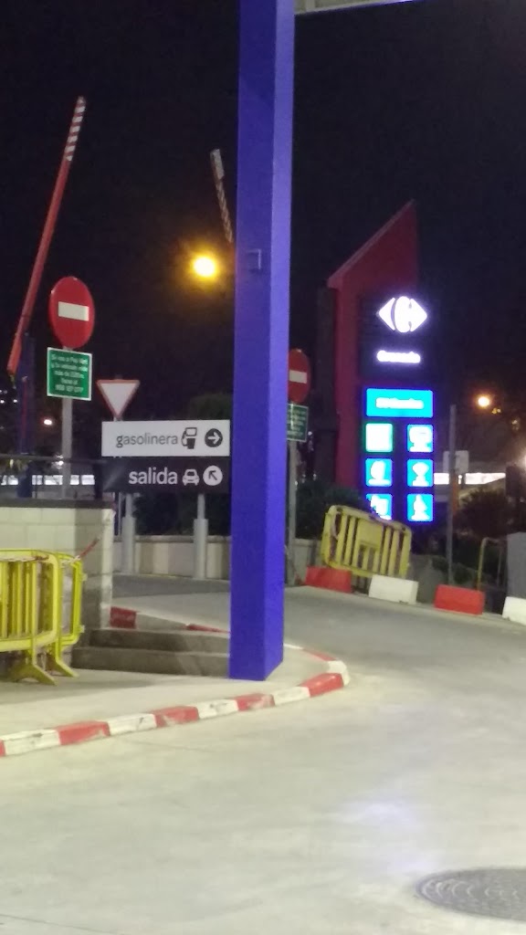 Gasolinera Carrefour — Estacion de servicio