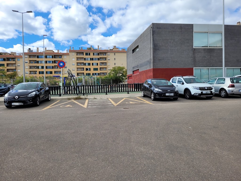 Aparcamiento publico Son Cotoner — Estacionamiento