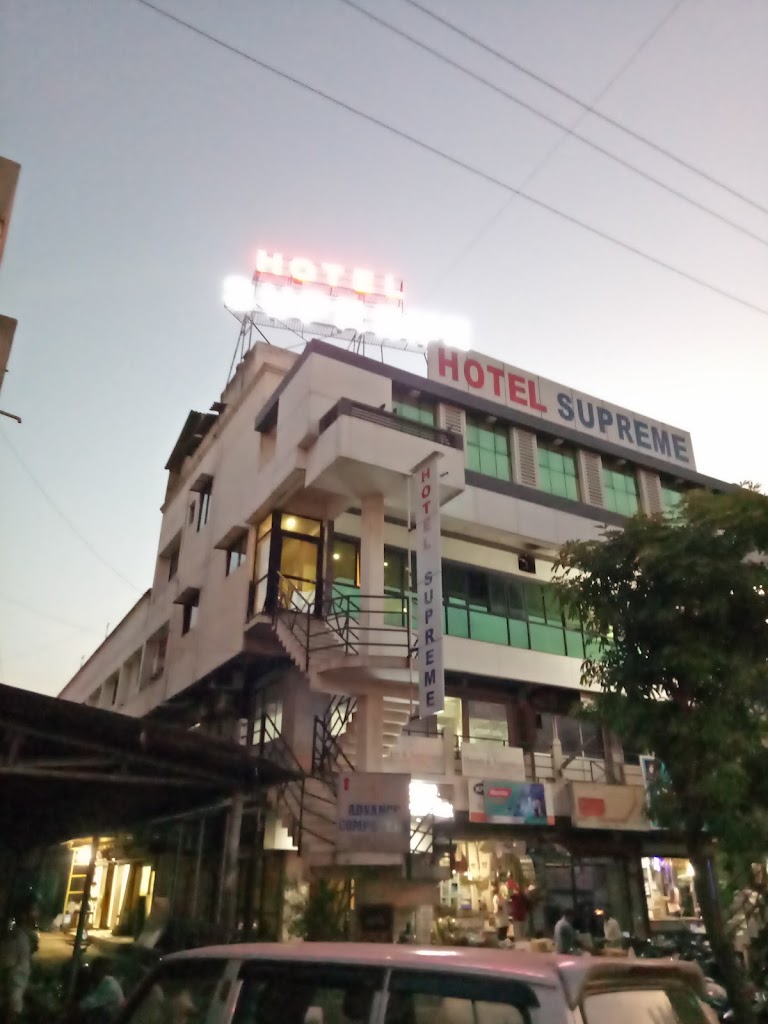 Hotel Supreme