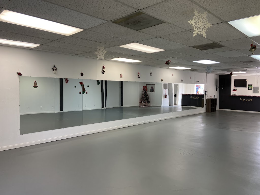  R AND R Dance Studio