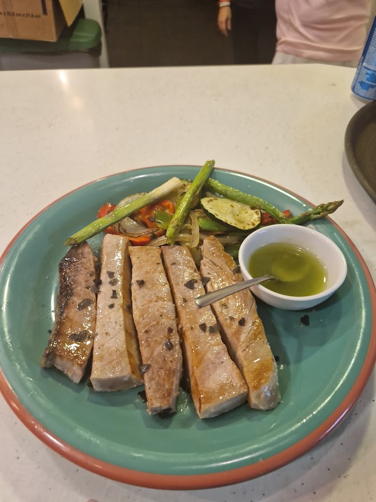 Taberna la esquinica — Comida y bebida
