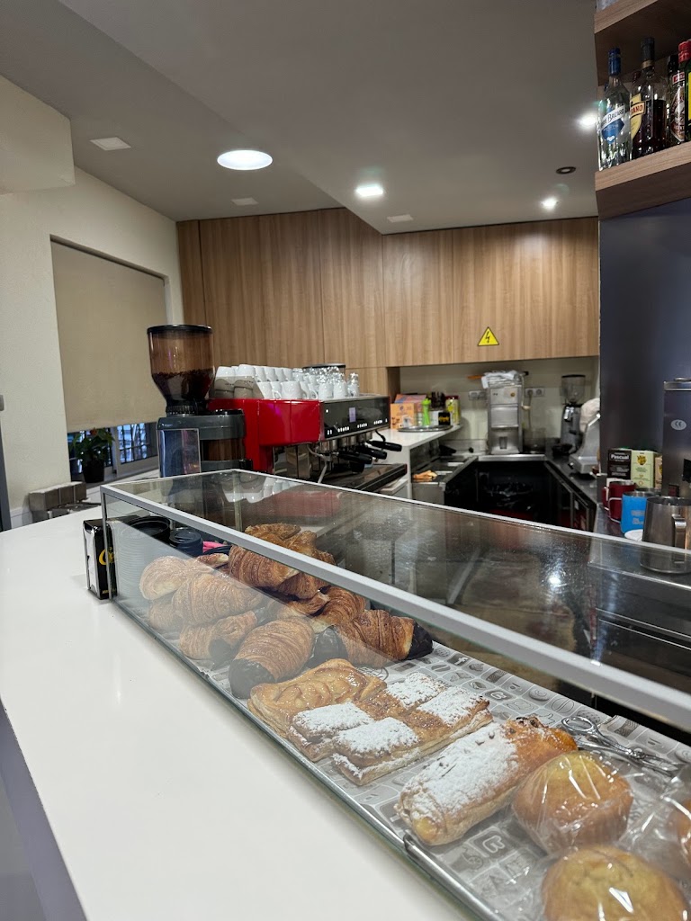 Cafes Caracas Botiga — Ambiente