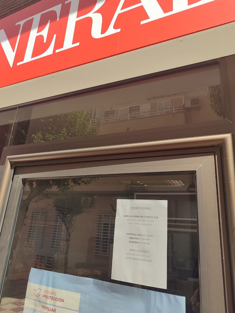 Agencia Generali Seguros — Exterior