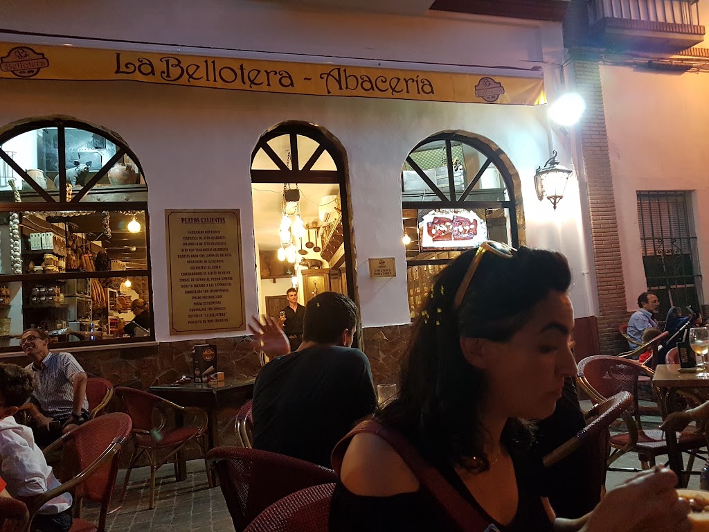 LA BELLOTERA CABILDO — Ambiente