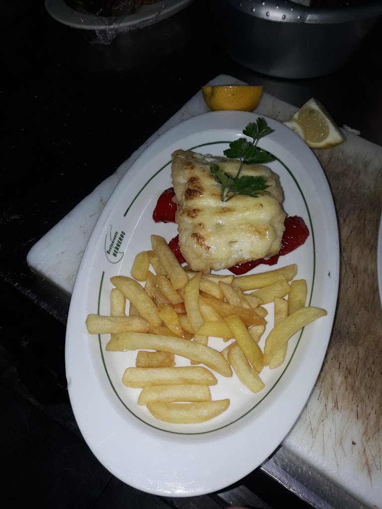 Herreros Restaurante — Comida y bebida