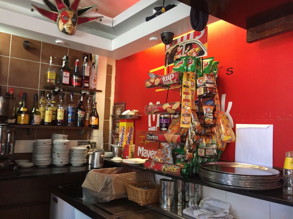 Restaurante Maverick Tapas Ripollet — Ambiente