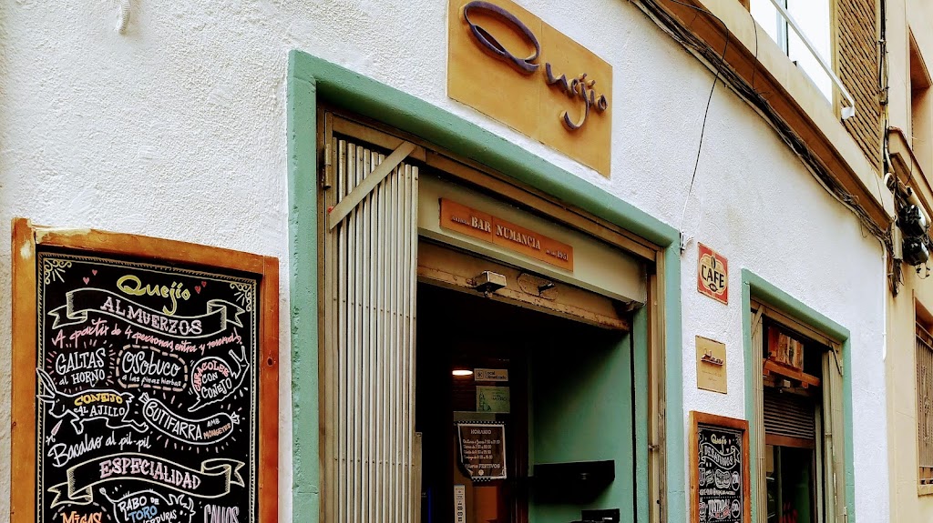 QUEJIO bar cafe