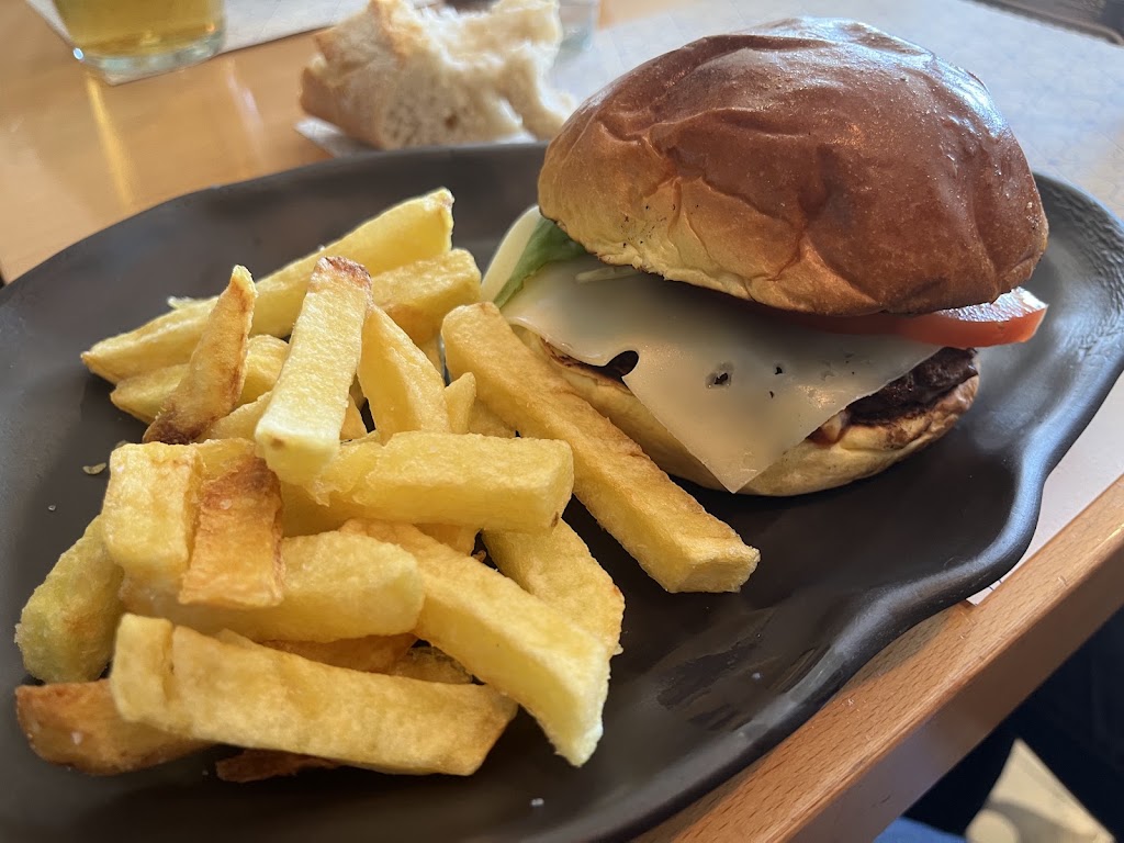 Koxka — Comida y bebida