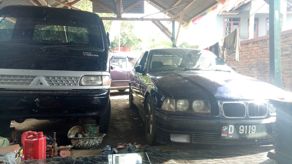 Bengkel Service Mobil Bensin
