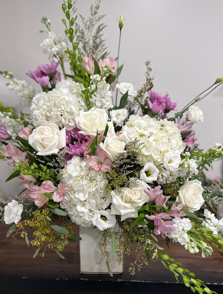 Young's Florist of Giardino Floral co.