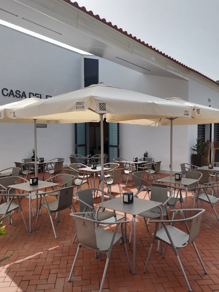 TOMA QUE TOMA Bar Restaurante — Del propietario