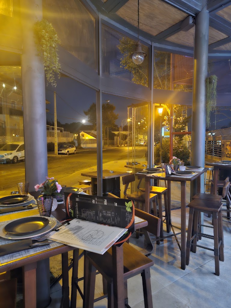 Taberna tu destino — Ambiente