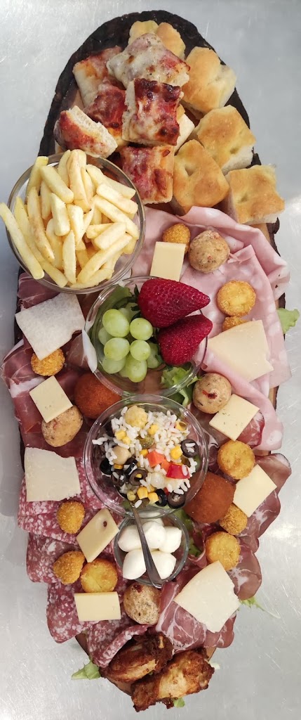 The Jungle Food & Drinks — Picada