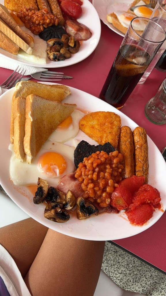 The Outside Inn — Comida y bebida