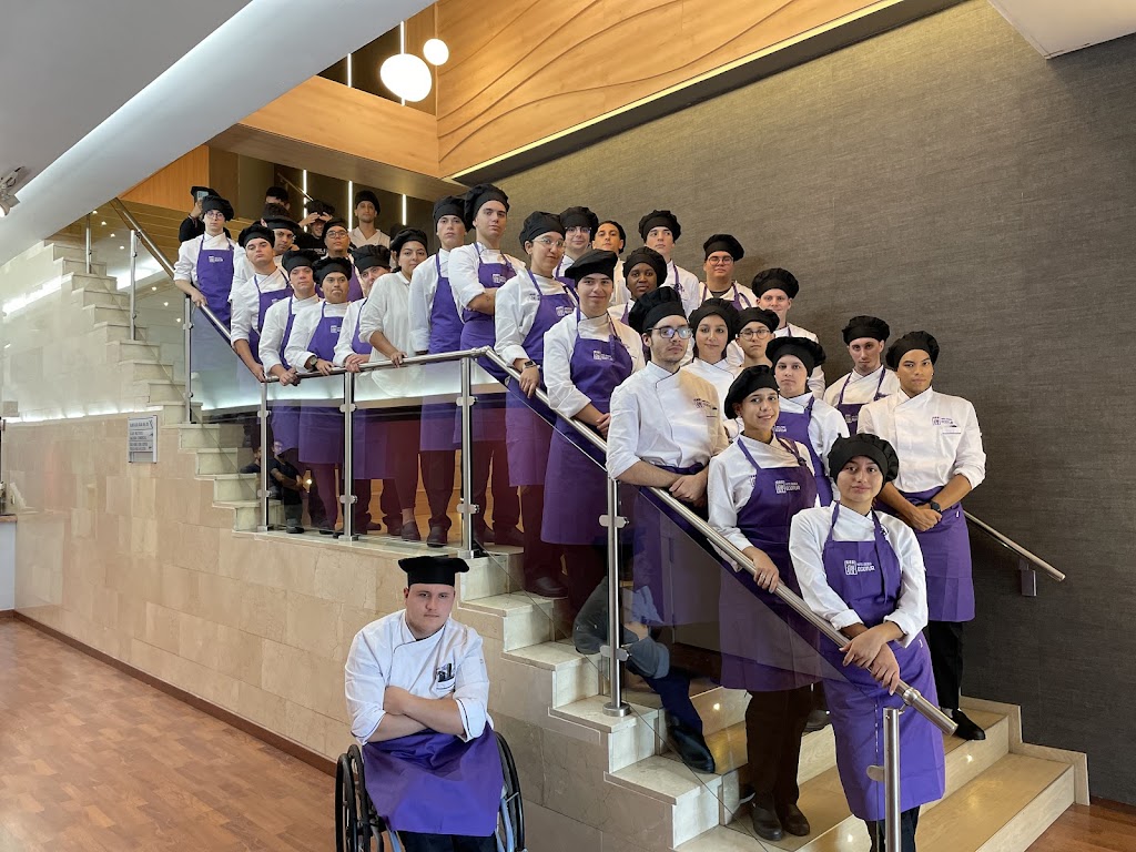 ESCUELA OFICIAL COCINA Y TURISMO ECOTUR