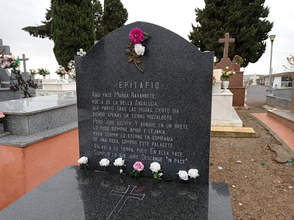 TUMBA DEL POETA EULOGIO MUNOA