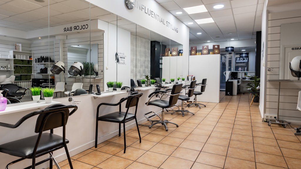Salon Lola Hernandez — Interior