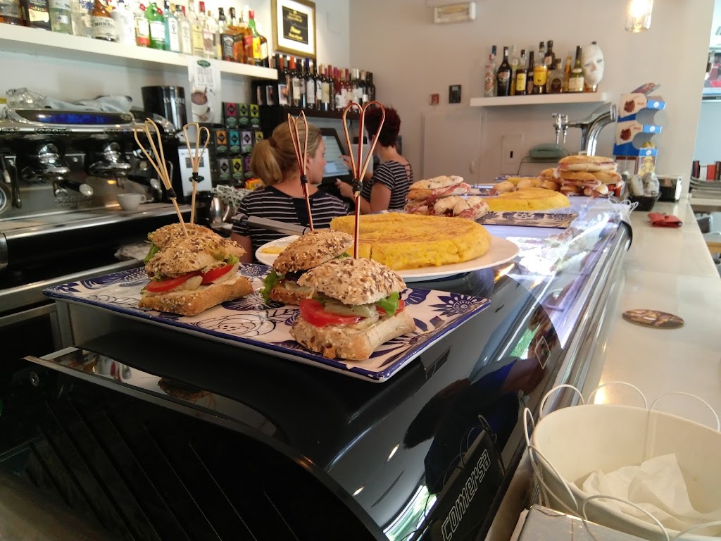 Cafeteria Parentesis — Comida y bebida