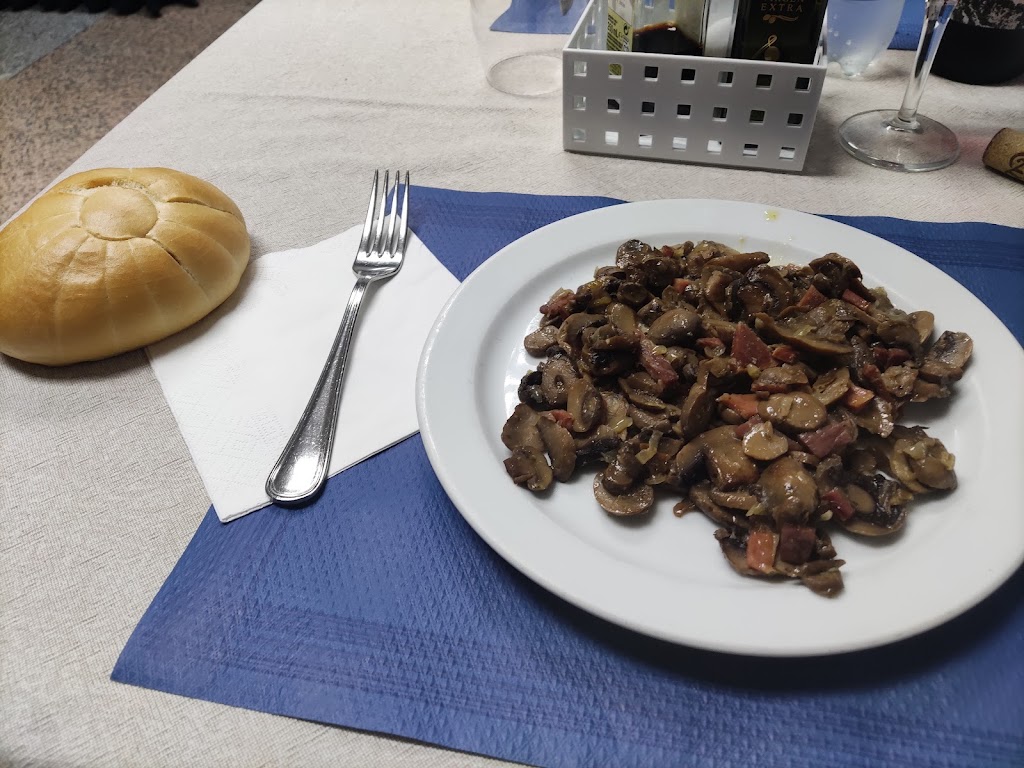 Azuqueca Restaurante — Comida y bebida