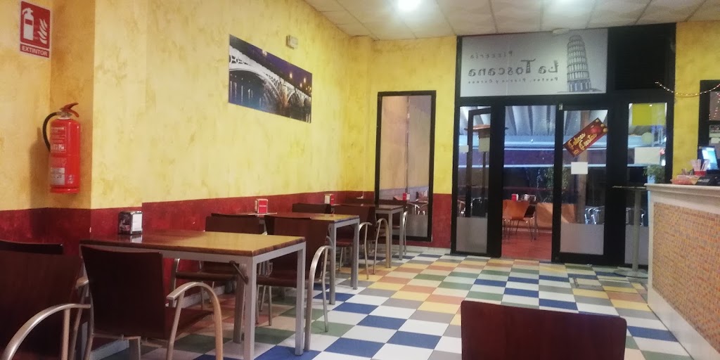 Tomares Kebap Autentico — Ambiente