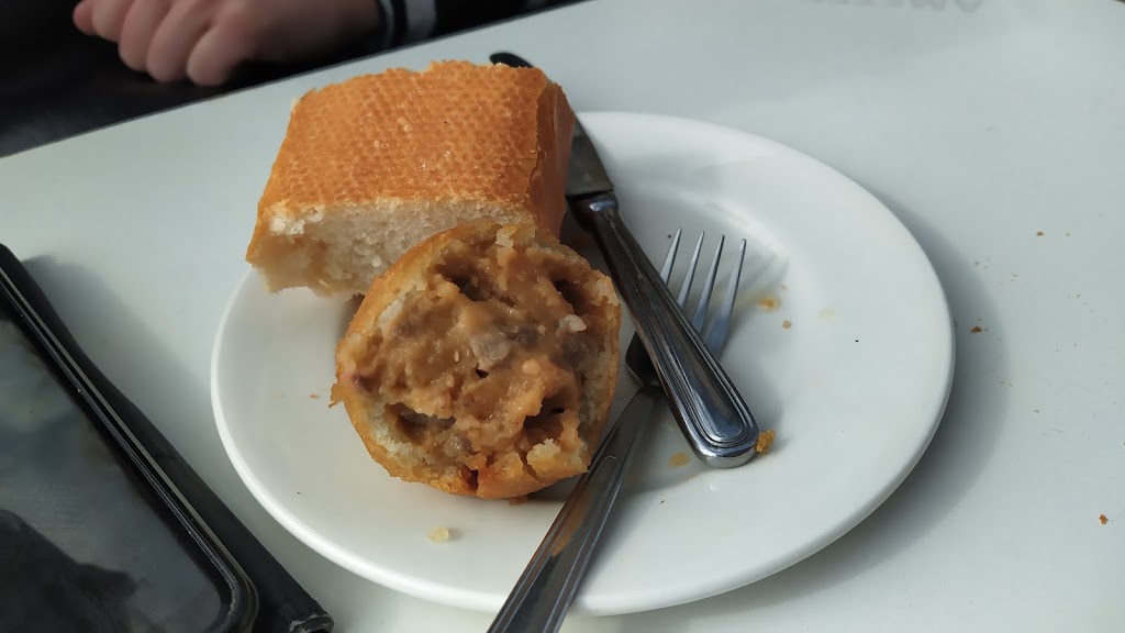 Bar Pena — Comida y bebida