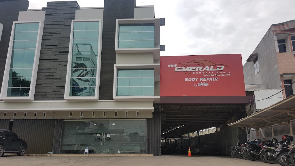 Bengkel New Emerald