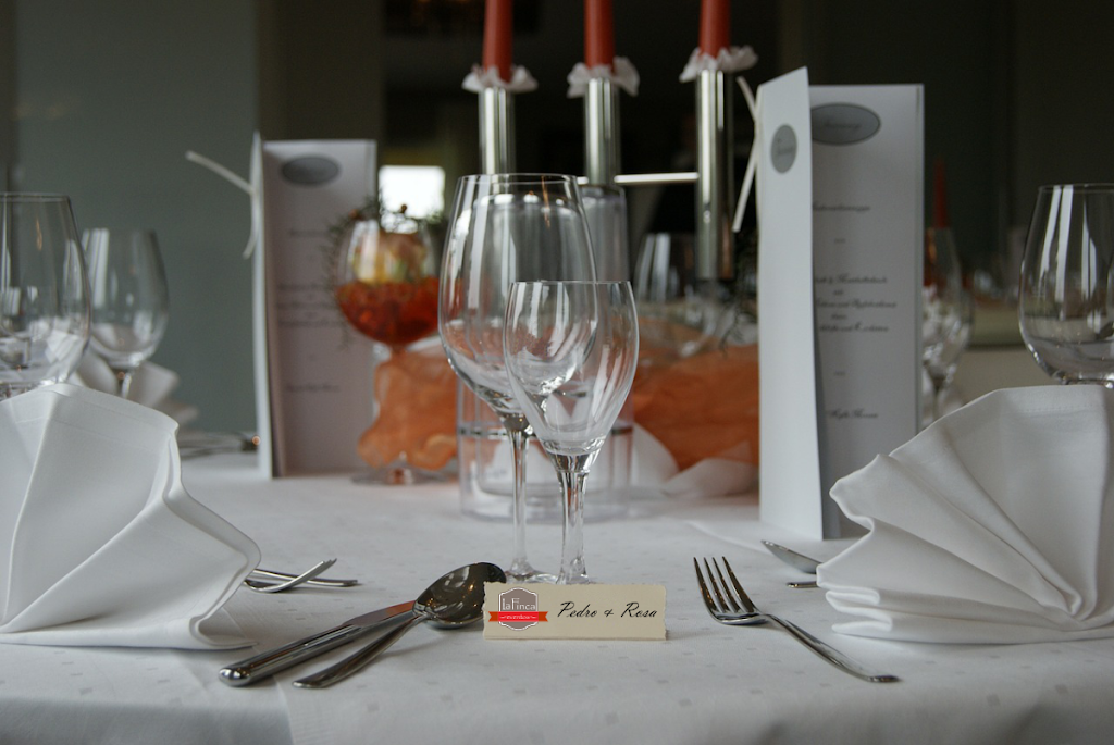 Restaurante La Finca Eventos — Comida y bebida