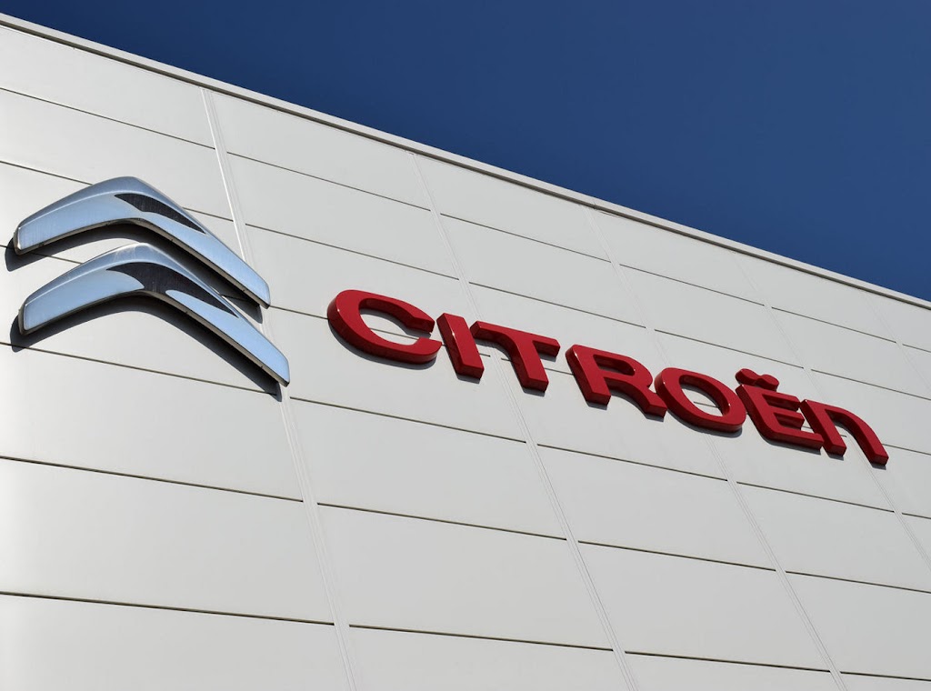 Talleres Pedro Palau, Citroen en Montcada i Reixac, Barcelona - Taller mecanico - Taller de chapa y pintura