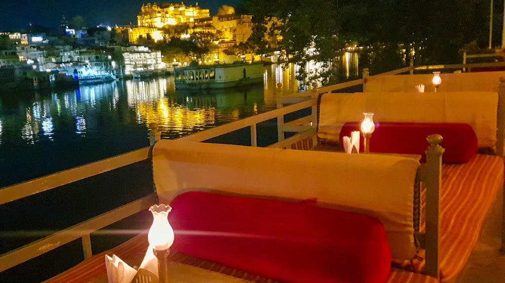 Lake Shore Hotel Restaurant