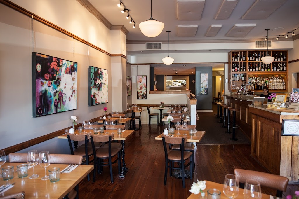 Calories Restaurant in Saskatoon