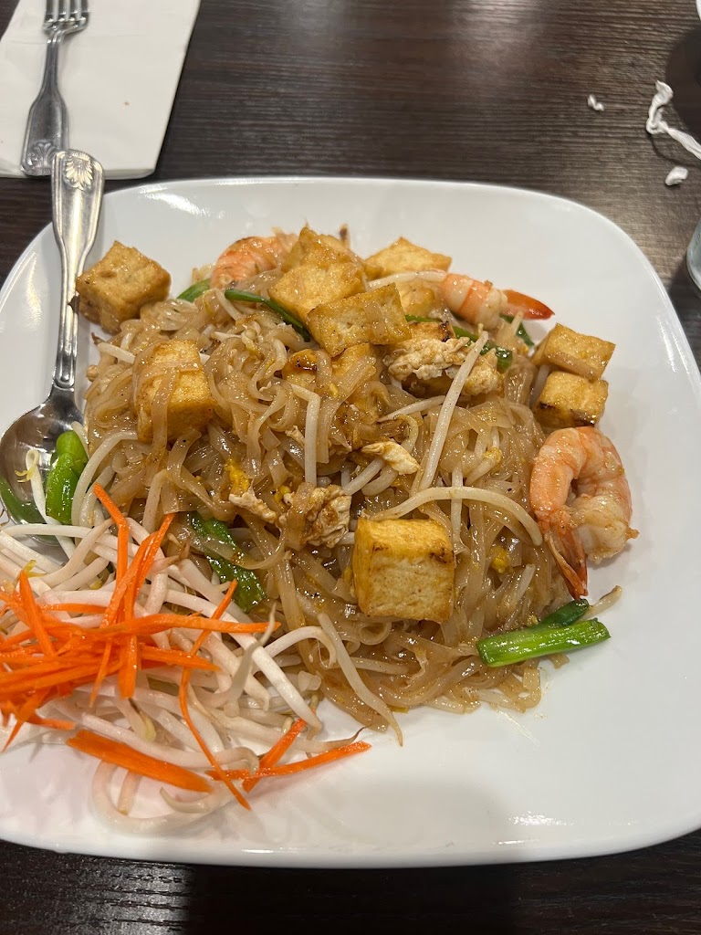 Bangkok Sapphires Thai Cuisine