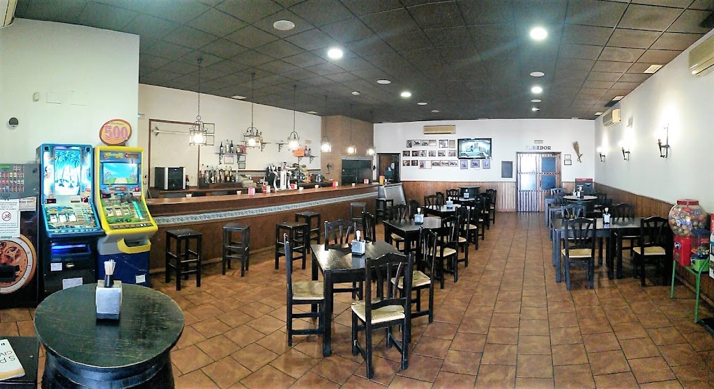 RESTAURANTE ASADOR EN ALMENDRALEJO LA RETAMA — Ambiente