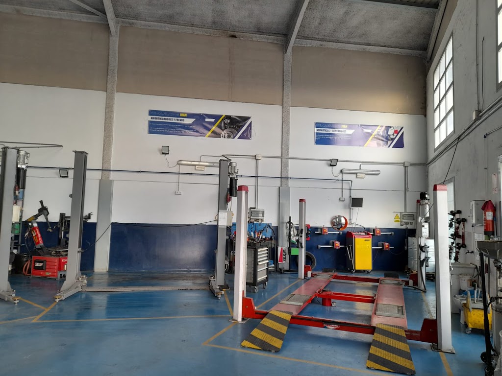 Vulcanizados Juan — Interior