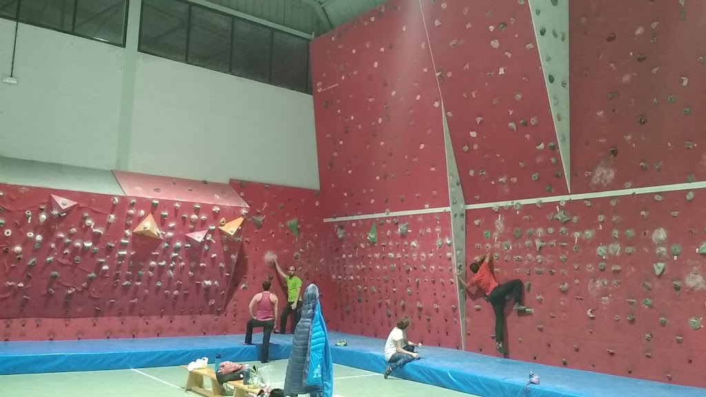 Rocodromo De Miranda de Ebro — Bulder