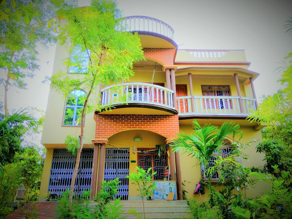 Modern Ladies Beauty Parlour