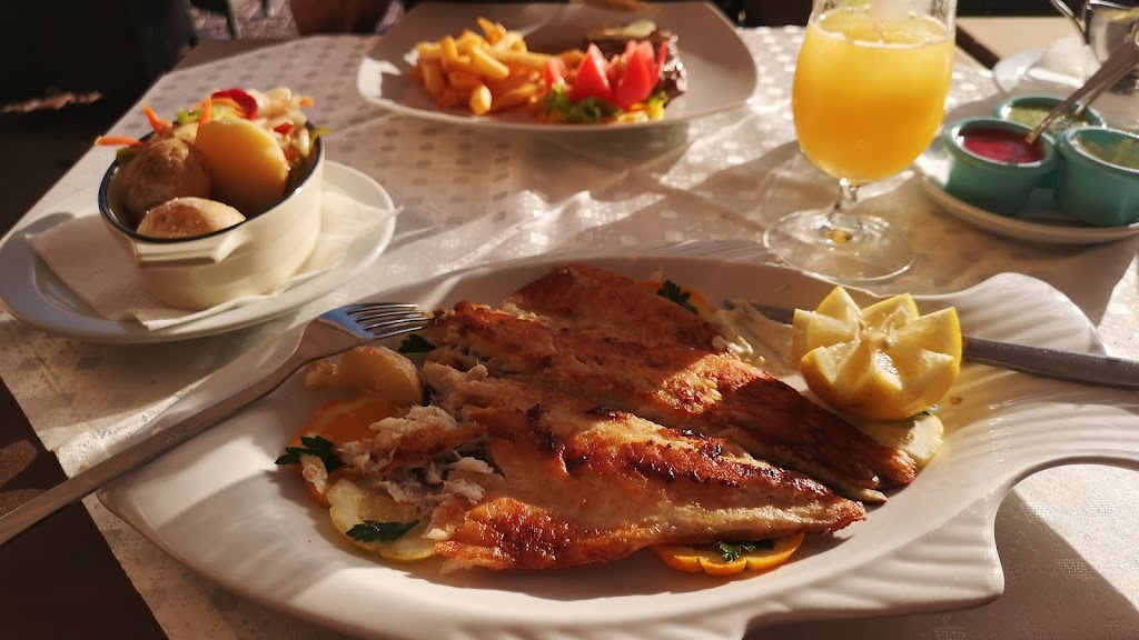 Restaurante El Puerto — Comida y bebida