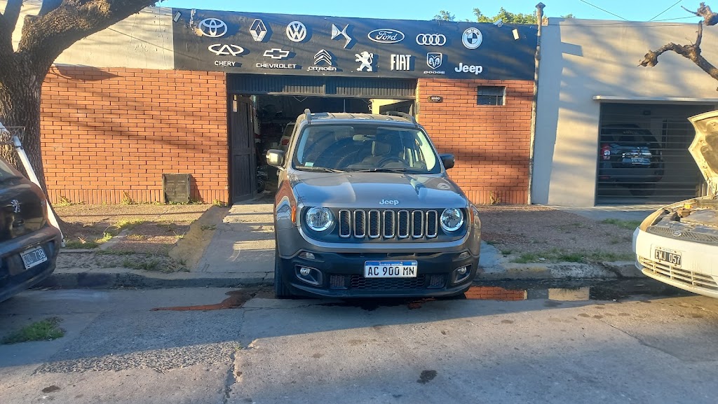 Mecanica Especializada de Leandro Etcheverria — Del propietario