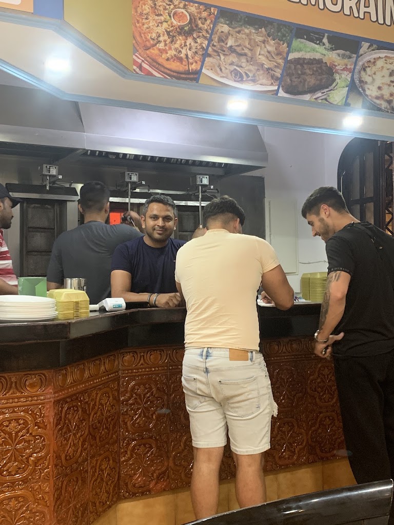 Kebab Almoraima El Morche — Ambiente