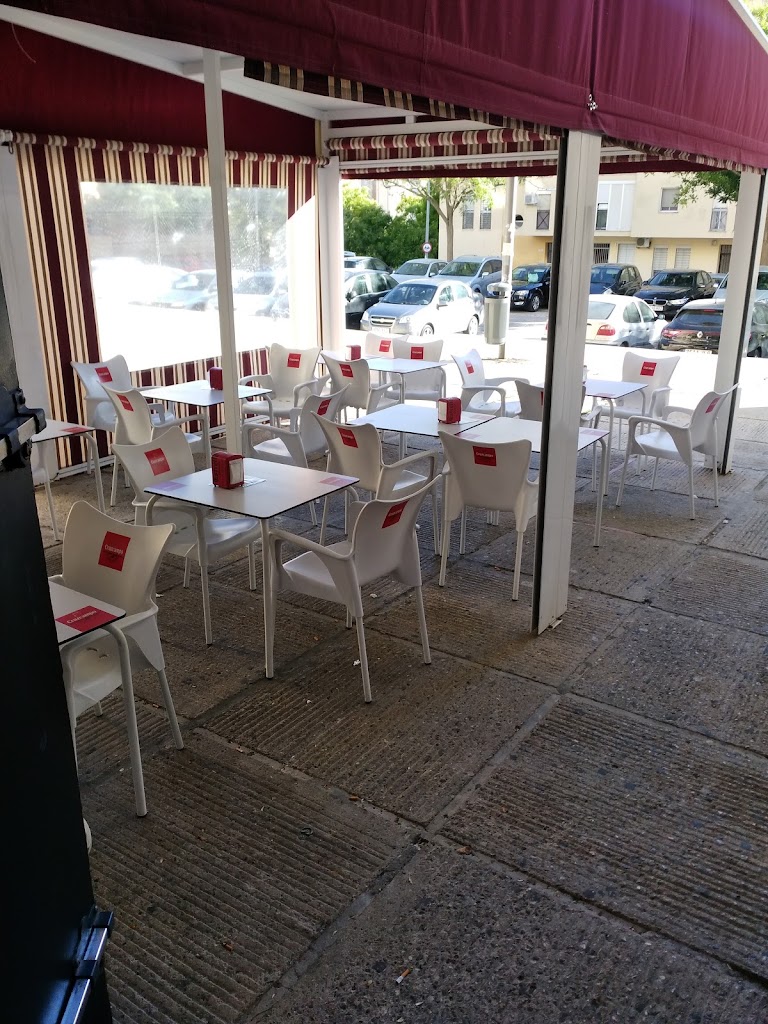 Cristian Bar&Cafeteria — Ambiente