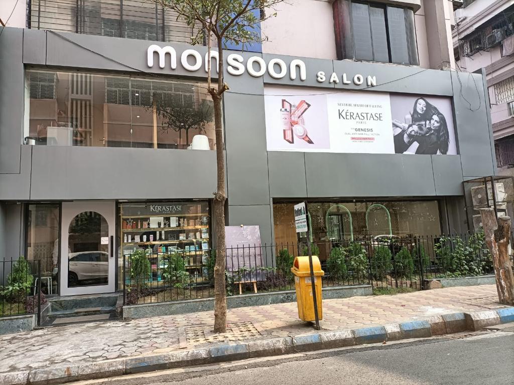 Monsoon Salon