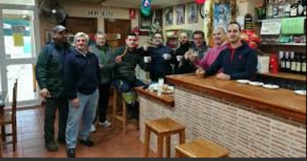 Bar El Poligono — Ambiente