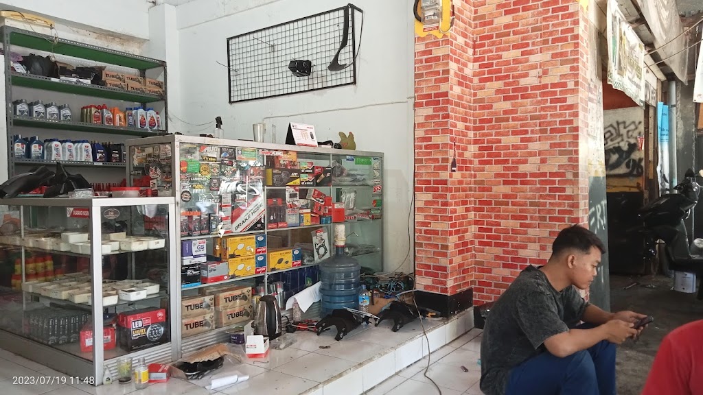 Azka Motor